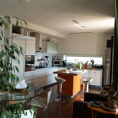 Couette-café Lognina Lungomare 3*